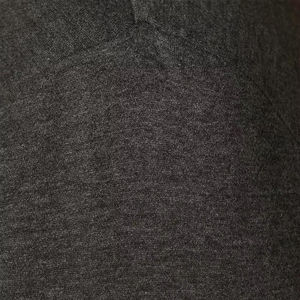 เสื้อสเวตเชิ้ตผู้ชายสีเทาเข้ม คอซิป ¼ ซิป ทรงปกติ ผ้าถักเนื้อฝ้าย สวมใส่สบาย สีพื้น คอตั้ง เหมาะสำหรับใส่ในฤดูใบไม้ร่วง - Product Image 4