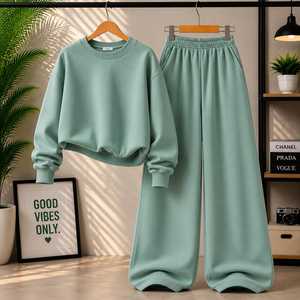 Ensemble sweat-shirt en polaire surdimensionné et pantalon à jambes larges pour femme – Ensemble de survêtement décontracté en deux pièces - Product Image 4