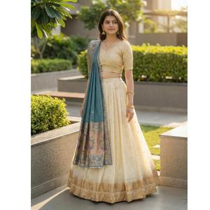 ชุดเลเฮนกาโชลีผ้าไหมพายทานิคุณภาพพรีเมียมแบบยังไม่เย็บติดกัน สำหรับงานเทศกาลและงานปาร์ตี้ ชุดเลเฮนกาโชลีเจ้าสาวปักลาย - Product Image 1