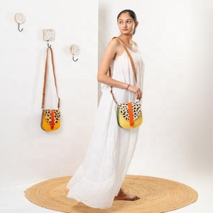 New Hand Tooled Diamond Lattice <b>Envelope</b> Crossbody Bags for Women Wholesale Genuine Leather Clutch Handbags Cowhide Floral Purse - Product Image 6