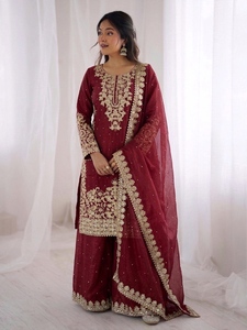 Ensemble trois pièces Fendy en soie avec tunique brodée, pantalon assorti et dupatta, motif à motifs complexes HHI 535 - Product Image 5