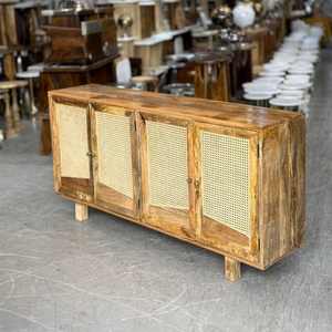 Buffet de rangement en bois massif avec finition rotin, style moderne - Product Image 2