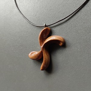 Collier en bois d'acajou couleur riche finition solide, prix usine de gros - Product Image 2