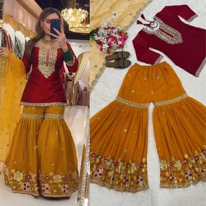 Ensemble Sharara de Luxe Royal Export en Faux Georgette de Soie Brodé avec Sequins de 5 mm et Dupatta en Tulle Papillon pour Mariage et Fêtes - Product Image 4