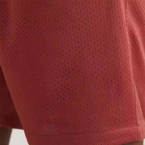 Shorts pour hommes en rouge uni avec taille élastique et poches, respirants, style sport décontracté, taille mi-haute - Product Image 5