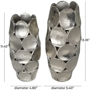 Jarrón de Metal Hecho a Mano, Diseño Contemporáneo, Acabado Plateado, Recipiente Decorativo para Flores Frescas o Artificiales - Product Image 2