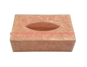 Boîte à mouchoirs en résine de luxe par faizacraft boîte à mouchoirs en résine couvercle récipient décoratif conçu pour contenir et distribuer des mouchoirs - Product Image 5