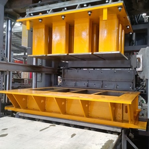 Machine automatique de moulage de briques en béton hautement efficace et fiable, utilisée pour la production de divers blocs de construction. - Product Image 5