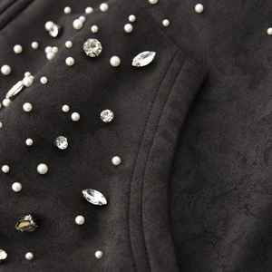 Fabricante de Ropa: Chaquetas con Capucha y Cremallera para Hombre, de Corte Holgado y Corto, con Bordado, Lavado Ácido, Efecto Diamante y Desteñido por el Sol, con Pedrería - Product Image 4