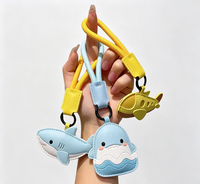 Porte-clés en cuir PU créatif et durable, motif animaux marins mignons, pendentif pour sac d'école, taille 4cm*5cm, cadeau idéal pour la rentrée scolaire - Vente en gros
