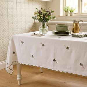 ผ้าปูโต๊ะปักลายต้นปาล์มสีขาวผ้าฝ้ายสั่งทำขายส่ง ทนทานทุกขนาด ขอบหยักสีเขียว ซักได้ - Product Image 1