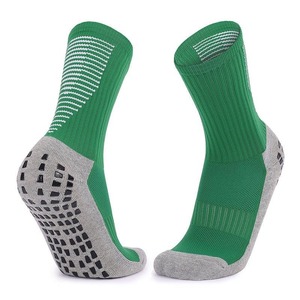 Calcetines Deportivos Personalizados con Agarre Antideslizante, Negros, para Fútbol, Baloncesto, Hockey y Deportes - Product Image 5