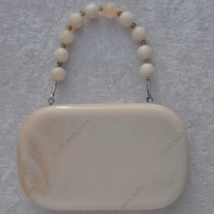 กระเป๋าคลัทช์เรซิ่นหรูหราพร้อมหูหิ้วประดับลูกปัด งานแฮนด์เมด สำหรับงานเลี้ยงตอนเย็น งานแต่งงาน กระเป๋าถือดีไซน์เนอร์สำหรับผู้หญิง - Product Image 4