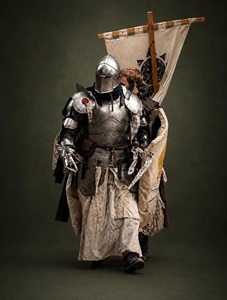 Traje de Armadura de Caballero Barbuta Portátil – Disfraz Medieval de Acero Completo Farjana - Product Image 3