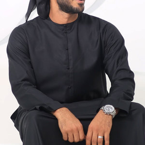 Fabricant OEM de Thobe, vêtement islamique à manches longues conçu pour un usage quotidien et une production sous marque privée - Product Image 2