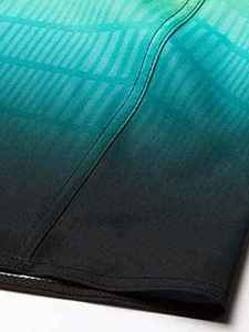 Nouveaux shorts de plage respirants écologiques personnalisés pour l'été, impression par sublimation, résistants à l'eau, séchage rapide, style hip-hop pour hommes - Product Image 3