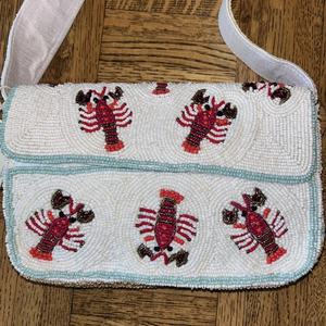 กระเป๋าถือสะพายไหล่ลายลูกปัด Sol And Mer รุ่น Viral Lobster สำหรับผู้หญิง สไตล์ชายทะเล - Product Image 2