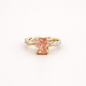 Anillo de Compromiso de Moissanita Elegante para Mujer, con Características Sofisticadas y Belleza Clásica, Disponible para la Venta al Por Mayor - Product Image 2
