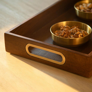 Bandeja de Servir Rectangular de Madera con Asas, Pintada a Mano en Marrón y Dorado, para Desayuno o Té - Product Image 2