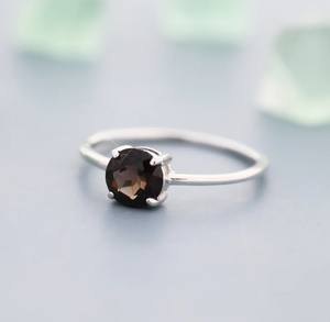 แหวนควอตซ์สโมคกี้แท้ 1 กะรัต ตัวเรือนเงินแท้ แหวนควอตซ์สโมคกี้เจียระไนแบบธรรมชาติ แหวนซ้อนกันได้ - Product Image 2