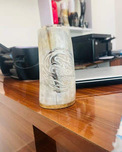 Taza de Cuerno Natural con Hermosa Textura Natural, 100% Garantizada a Prueba de Fugas, Taza de Cuerno Vikingo a Precios de Mayoreo - Product Image 1