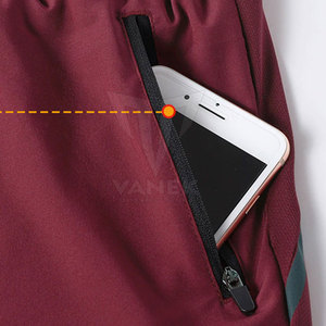Shorts de sport pour homme au design moderne, solides, à séchage rapide, respirants, légers, parfaits pour l'entraînement, la course à pied et le quotidien - Product Image 4