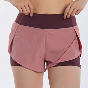 Leggings pour femmes à prix abordable avec shorts intégrés, designs entièrement personnalisés, séchage rapide, polyester et élasthanne. - Product Image 6