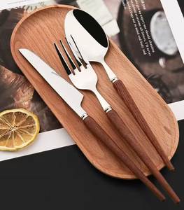 Juego de cubiertos de acero inoxidable con mango de madera para el hogar: cuchara, tenedor y cuchillo - Product Image 4