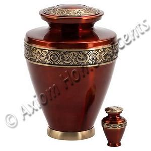 Urna de cremación de latón artesanal con artesanía detallada y una superficie pulida para un tributo digno por Axiom Home Accents - Product Image 6