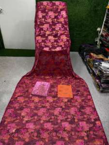 Conjunto de Dirac Somalí en Oferta, Maqbal Dirac Estampado, Vestido de Jacquard de Terciopelo 100% Poliéster, Resistente a la Encogimiento, Talla Mediana para Niñas - Product Image 4