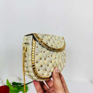 Bolso de mano con cuentas blancas antiguo étnico bohemio moderno hecho a mano para mujer, bolso cruzado con escultura pulida, cadena dorada, artesanías de Metal - Product Image 6