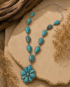 Collier Turquoise Western à Pétale, Collier Statement en Pierre Naturelle pour Femme, Bijou Tendance, Idéal Cadeau - Product Image 4