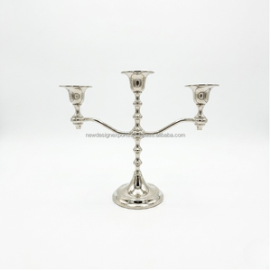 Candelabro inglés Regency de 3 copas de primera calidad • Soporte cónico delgado de plata pulida - Product Image 3