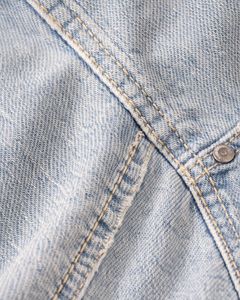Pantalon cargo en jean bleu clair taille haute avec plusieurs poches, coupe ample, longueur intégrale, style décontracté, finition délavée - Product Image 6