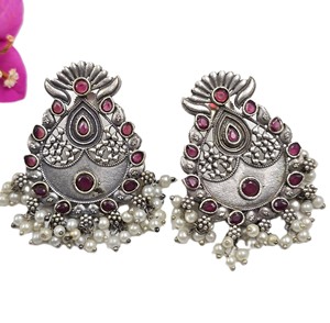 Best Wholesale Price Antique Silver Plated Zinc Alloy Vintage Stud <b>Earrings</b> with Garnet <b>Red</b> for Women Party Gift Bulk Supplier - Product Image 1