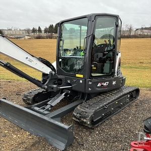 Mini-excavatrice professionnelle Bobcat E40 avec puissance hydraulique, conception compacte sur chenilles et excellente stabilité pour la construction - Product Image 5