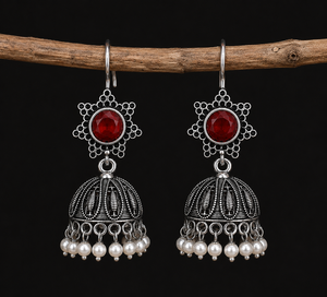 Boucles d'oreilles Jhumka en argent oxydé avec pierre rouge et perle pour femmes - Product Image 6