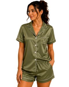 Conjunto de Pijama de Satén Verde Oliva Personalizado por el Fabricante, Ropa de Dormir de Seda para Mujer, con Bolsillo Bordado, Manga Corta, Conjunto de Ropa de Dormir Suave - Product Image 1