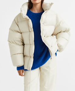 Chaqueta de Pana Acolchada para Mujer, con Capucha, Bordada, de Poliéster Transpirable, de Manga Larga, con Nuevo Diseño Moderno, la Más Vendida - Product Image 1