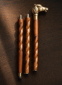 Canne de marche en bois torsadé faite à la main avec tête de cheval, poignée équestre de luxe, bâton de marche pour gentleman, canne décorative vintage G - Product Image 4