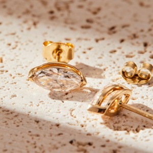Pendientes de Diamantes con Corte Marquesa en Oro Sólido de 14K, Joyería Minimalista para Uso Diario para Mujer - Product Image 6