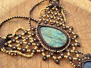 Handmade Labradorite Macrame <b>Statement</b> <b>Necklace</b> Green Blue Flash Natural Gemstone Boho Healing Crystal Adjustable Cord Jewelry - Product Image 2