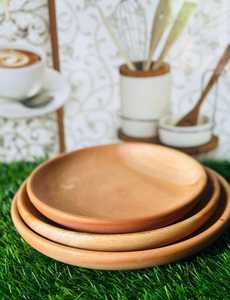 Assiettes en bois pour la cuisine et la salle à manger, assiettes en bois artisanales avec une finition lisse et polie - Product Image 1