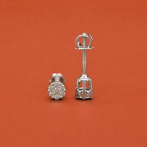 Boucles d'oreilles en moissanite pour femmes en argent sterling 925, design élégant, rond et classique - Product Image 4