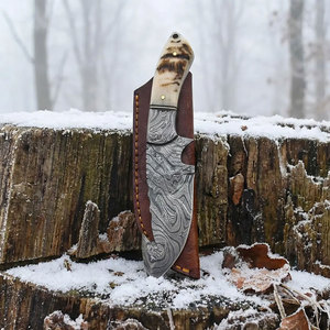 Nouveau couteau artisanal en corne de bélier de Damas avec étui |   Couteau à lame fixe pour dépecer |   Couteau de bushcraft |   Couteau de chasse |   Couteau de camping - Product Image 2