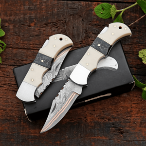 Navaja Plegable de Acero al Carbono, Hoja Pulida, Mango de Madera, Funda de Cuero, Forjada a Mano, Multiusos, Compacta, 3 Pulgadas - Product Image 1
