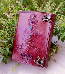 Elegante Cuaderno de Cuero Genuino Clásico A4, Recargable, Tapa Dura, Profesional, de Viaje, 7 Stone Lady Leather Journal - Product Image 1