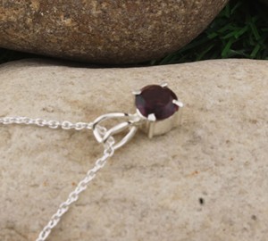 Colgante de Granate Rojo Natural Chapado en Platino Vintage al por Mayor, Plata de Ley 925, Amuleto de Gema Rosa, Joyería a Precio de Fábrica al por Mayor - Product Image 3