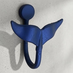 Porte-manteau mural multifonction en fonte bleu roi foncé, motif queue de baleine, design anti-rouille, crochet unique - Product Image 1