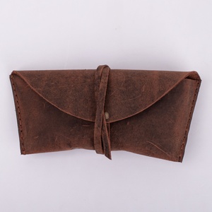 Étui à lunettes en cuir Étui à lunettes de soleil Étui à lunettes personnalisé avec crochet de suspension LGC-0006 - Product Image 4